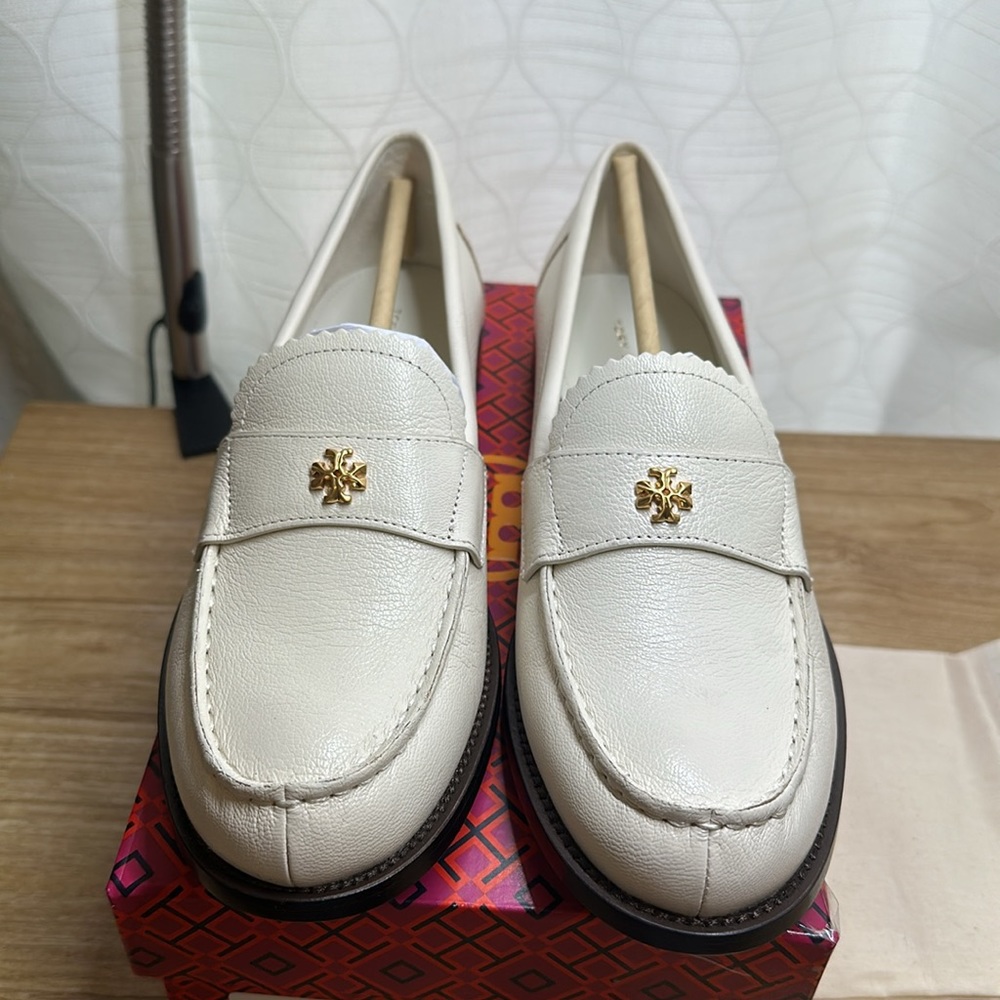 New Tory Brush Classic Loafer Goat Leather , New Ivory 104 Size # 8 , 9.5 , 10.5